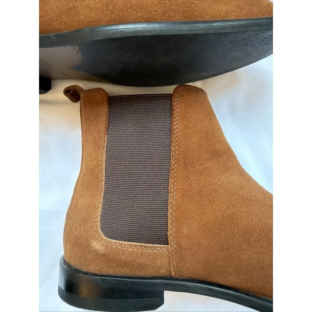 Donald Pliner Roccocs Mens Tan Suede Chelsea Boots Size 8M  Ankle Boots Academia